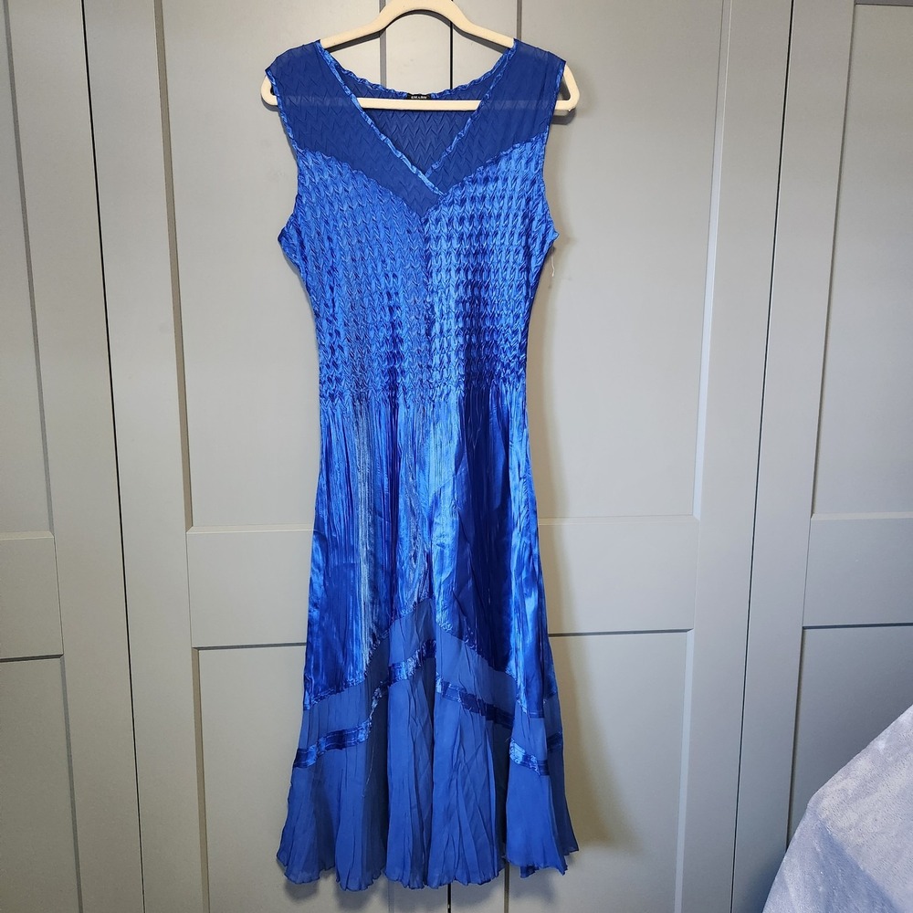 New Komarov Royal Blue Sleeveless V-Neck Charmeuse Chiffon Pleated Midi Dress XL